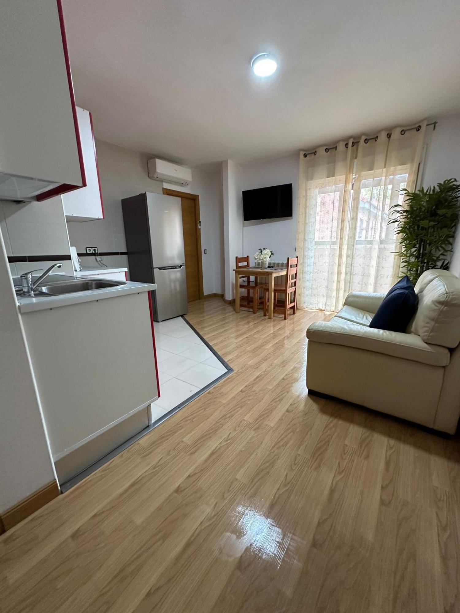 Cruz25 Apartment Alcalá de Henares Екстериор снимка